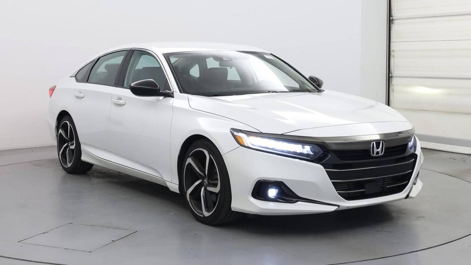 HONDA ACCORD 2021 1HGCV1F46MA113564 image