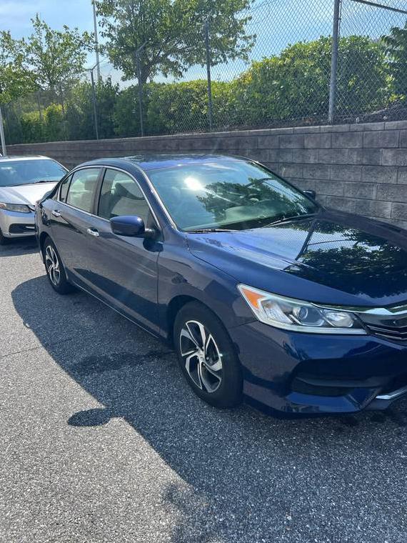 HONDA ACCORD 2017 1HGCR2F3XHA084996 image