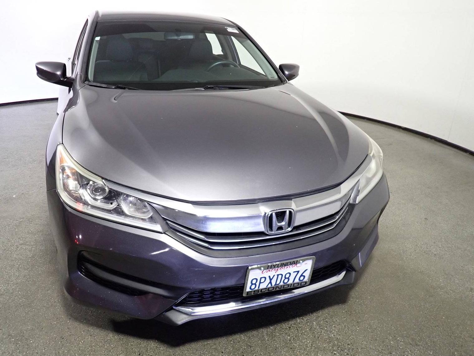 HONDA ACCORD 2017 1HGCR2F3XHA060634 image