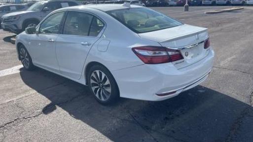 HONDA ACCORD 2017 JHMCR6F32HC019634 image