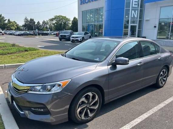 HONDA ACCORD 2017 1HGCR3F80HA042466 image
