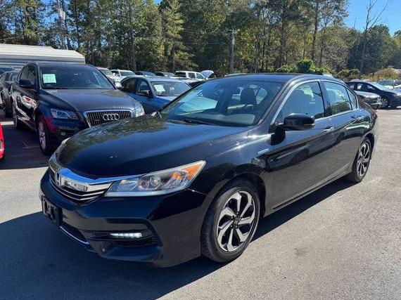 HONDA ACCORD 2017 JHMCR6F34HC011812 image HONDA ACCORD 2017 JHMCR6F34HC011812 image