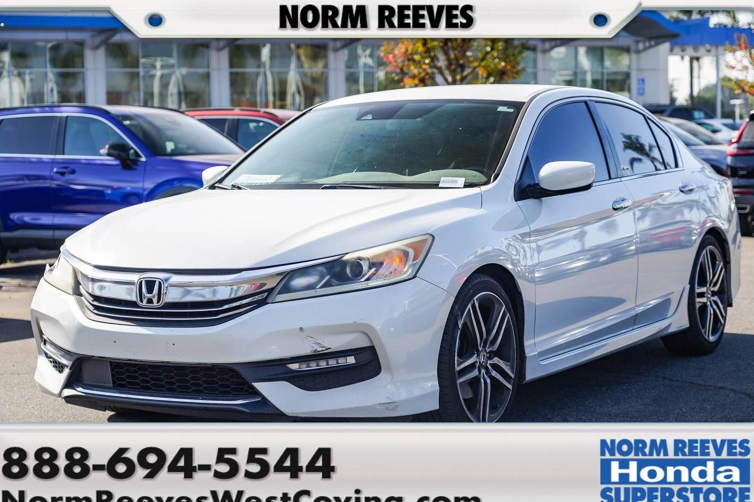 HONDA ACCORD 2017 1HGCR2F62HA013835 image