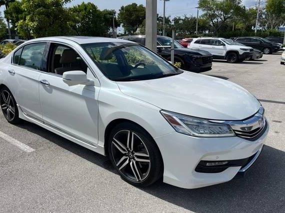 HONDA ACCORD 2017 1HGCR3F9XHA024100 image