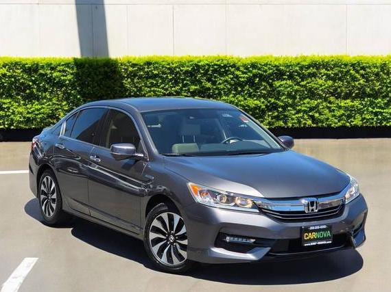 HONDA ACCORD 2017 JHMCR6F53HC002245 image