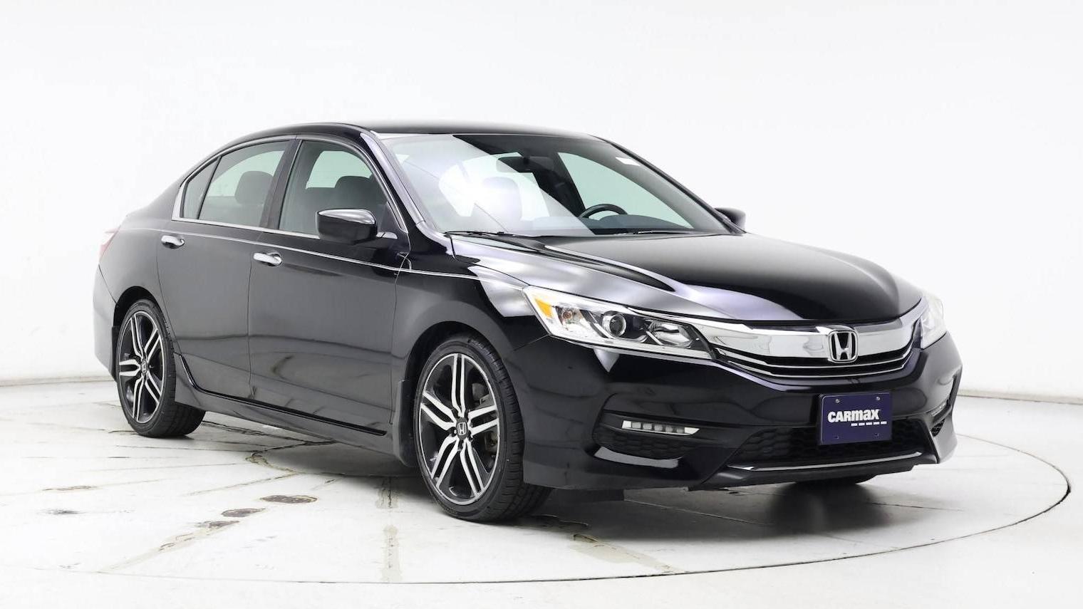 HONDA ACCORD 2017 1HGCR2F55HA287411 image