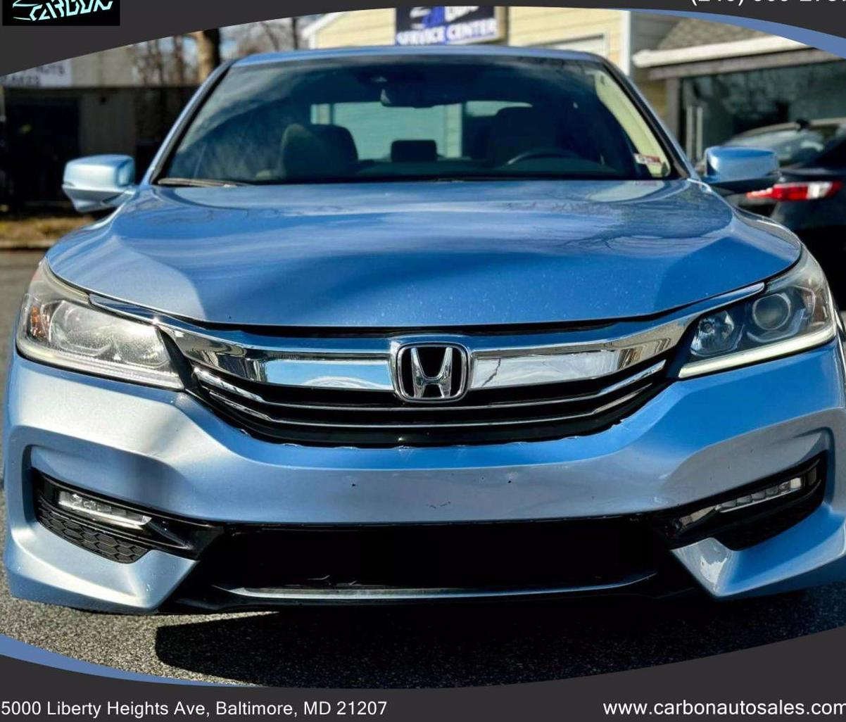 HONDA ACCORD 2017 JHMCR6F50HC021271 image