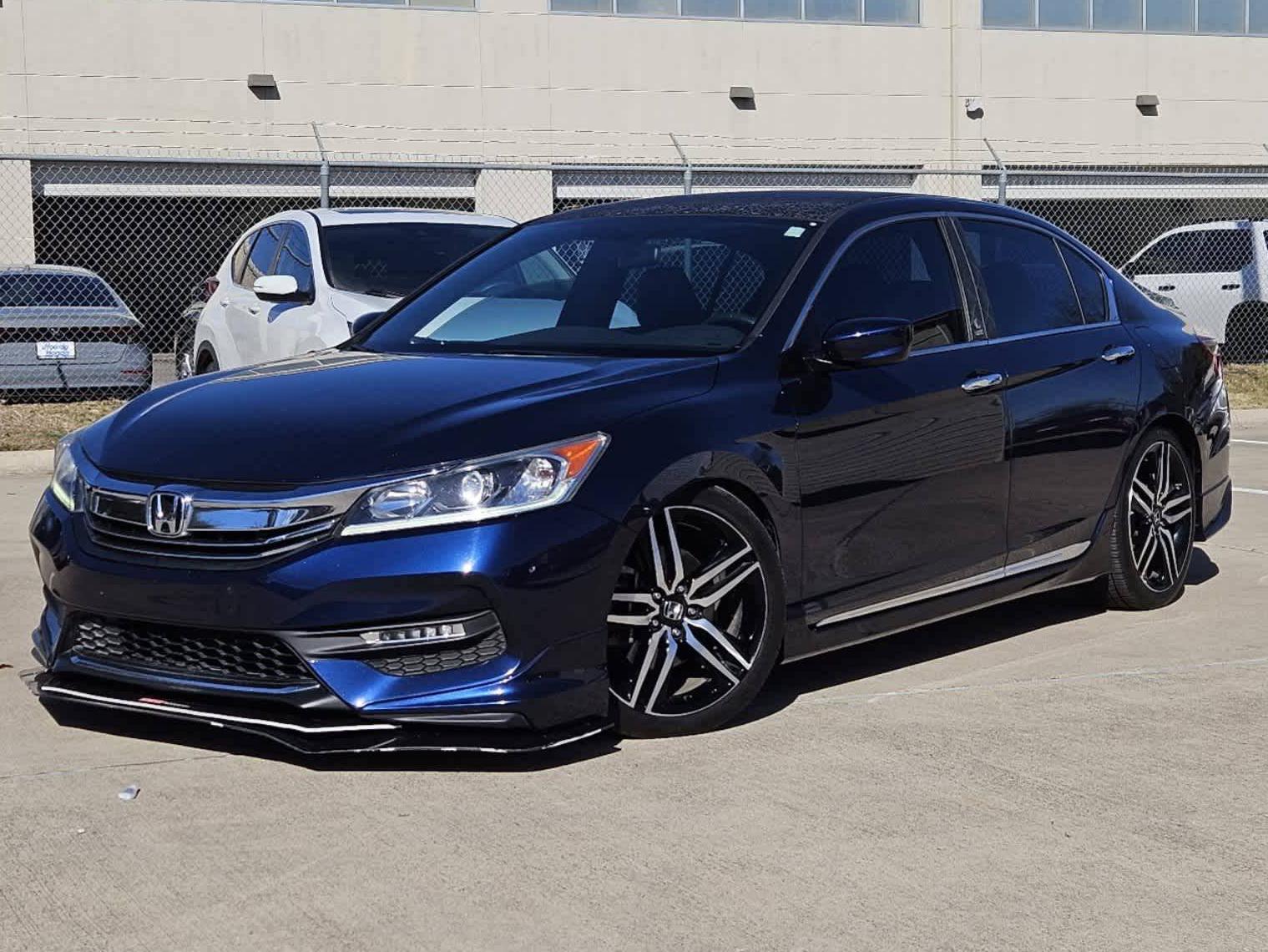 HONDA ACCORD 2017 1HGCR2F57HA190193 image