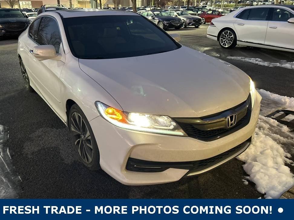 HONDA ACCORD 2017 1HGCT1B87HA005572 image