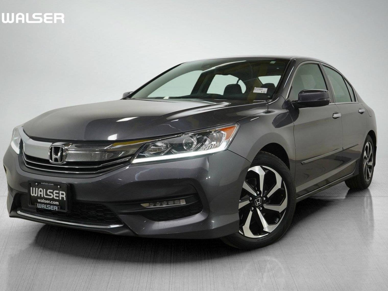 HONDA ACCORD 2017 1HGCR3F06HA018148 image