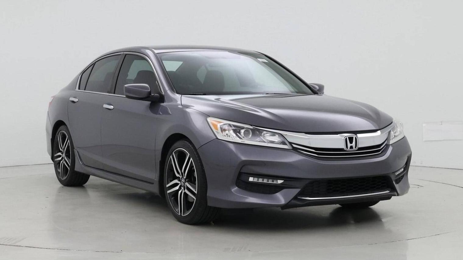 HONDA ACCORD 2017 1HGCR2F58HA106687 image