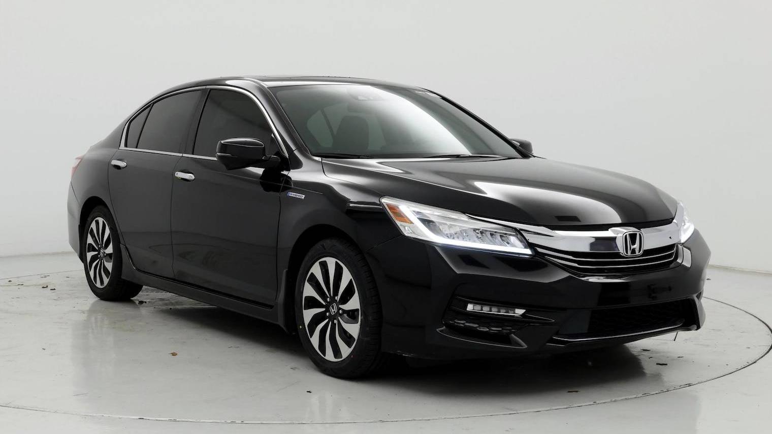 HONDA ACCORD 2017 JHMCR6F76HC007120 image