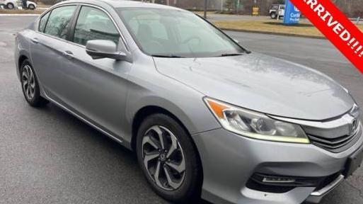 HONDA ACCORD 2017 1HGCR2F85HA217417 image