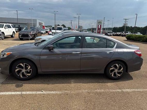 HONDA ACCORD 2017 1HGCR2F34HA170840 image