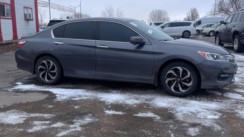 HONDA ACCORD 2017 1HGCR2F88HA139134 image