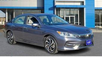 HONDA ACCORD 2017 1HGCR2F95HA033085 image