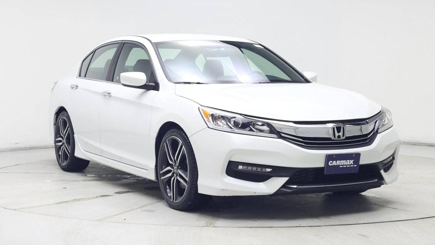 HONDA ACCORD 2017 1HGCR2F56HA305690 image