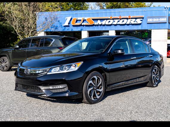 HONDA ACCORD 2017 1HGCR2F09HA197585 image