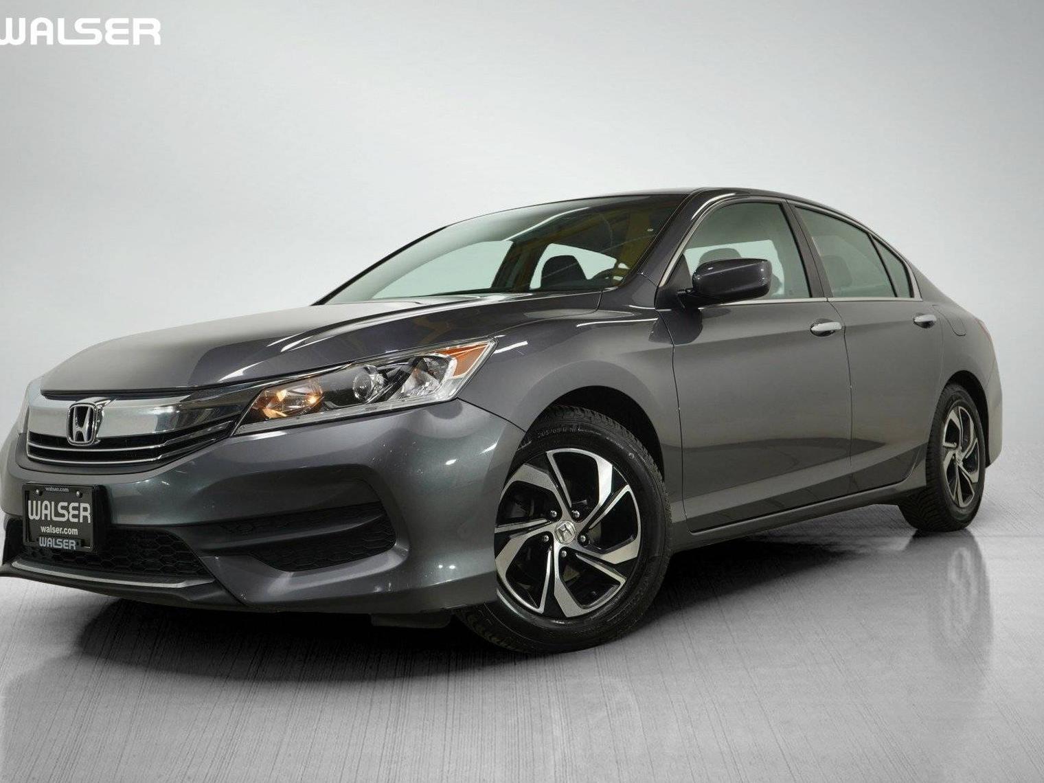 HONDA ACCORD 2017 1HGCR2F30HA197047 image