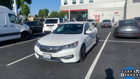 HONDA ACCORD 2017 1HGCR2F52HA055395 image
