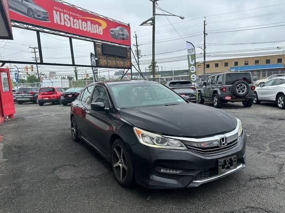 HONDA ACCORD 2017 1HGCR2F52HA016144 image