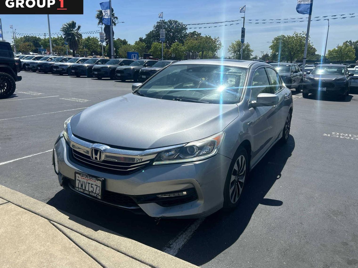 HONDA ACCORD 2017 JHMCR6F56HC019444 image