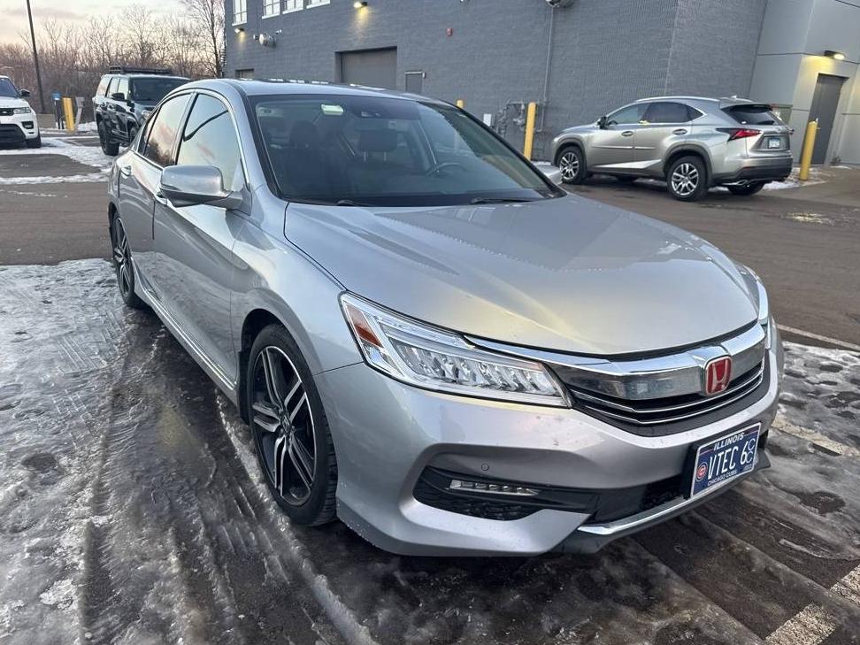 HONDA ACCORD 2017 1HGCR3F92HA015133 image