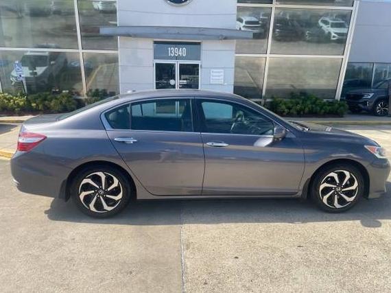 HONDA ACCORD 2017 1HGCR2F86HA134756 image