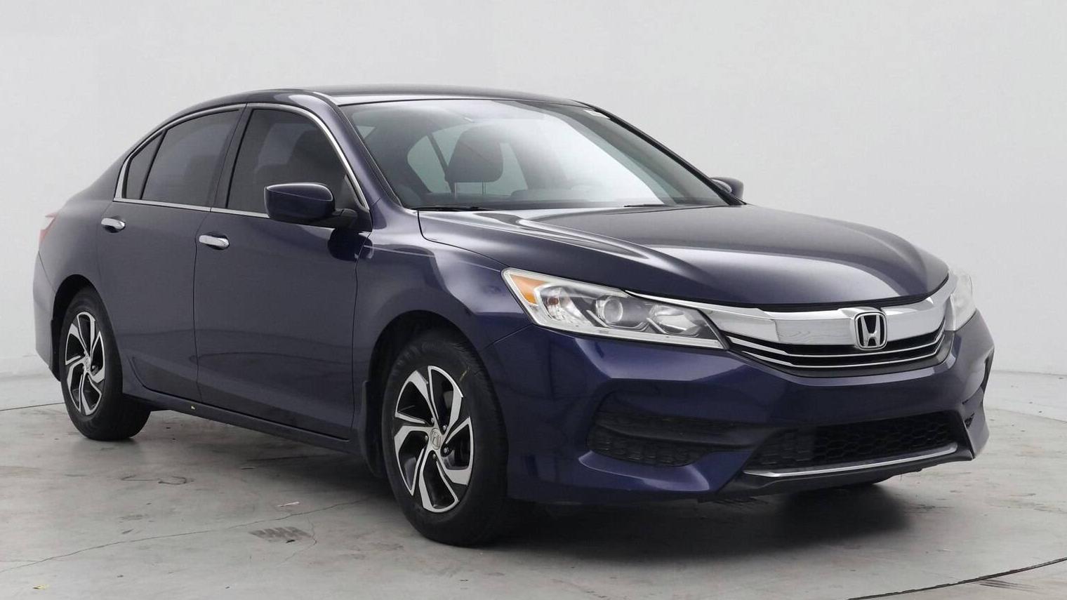 HONDA ACCORD 2017 1HGCR2F34HA164181 image