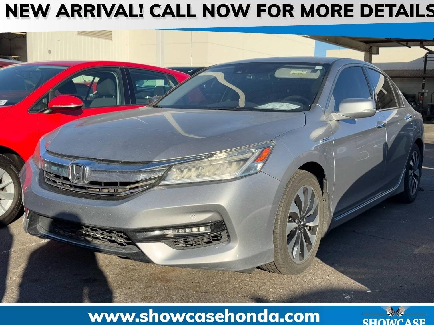 HONDA ACCORD 2017 JHMCR6F75HC018027 image