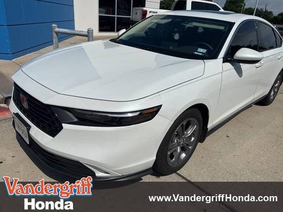 HONDA ACCORD 2024 1HGCY1F38RA036234 image