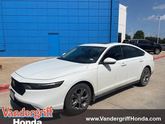 HONDA ACCORD 2024 1HGCY1F38RA044625 image