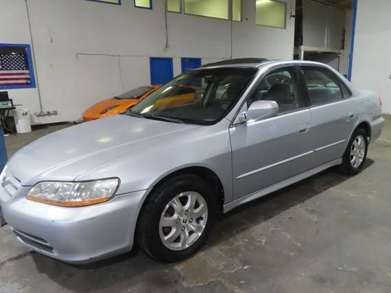 HONDA ACCORD 2002 1HGCG66802A155252 image
