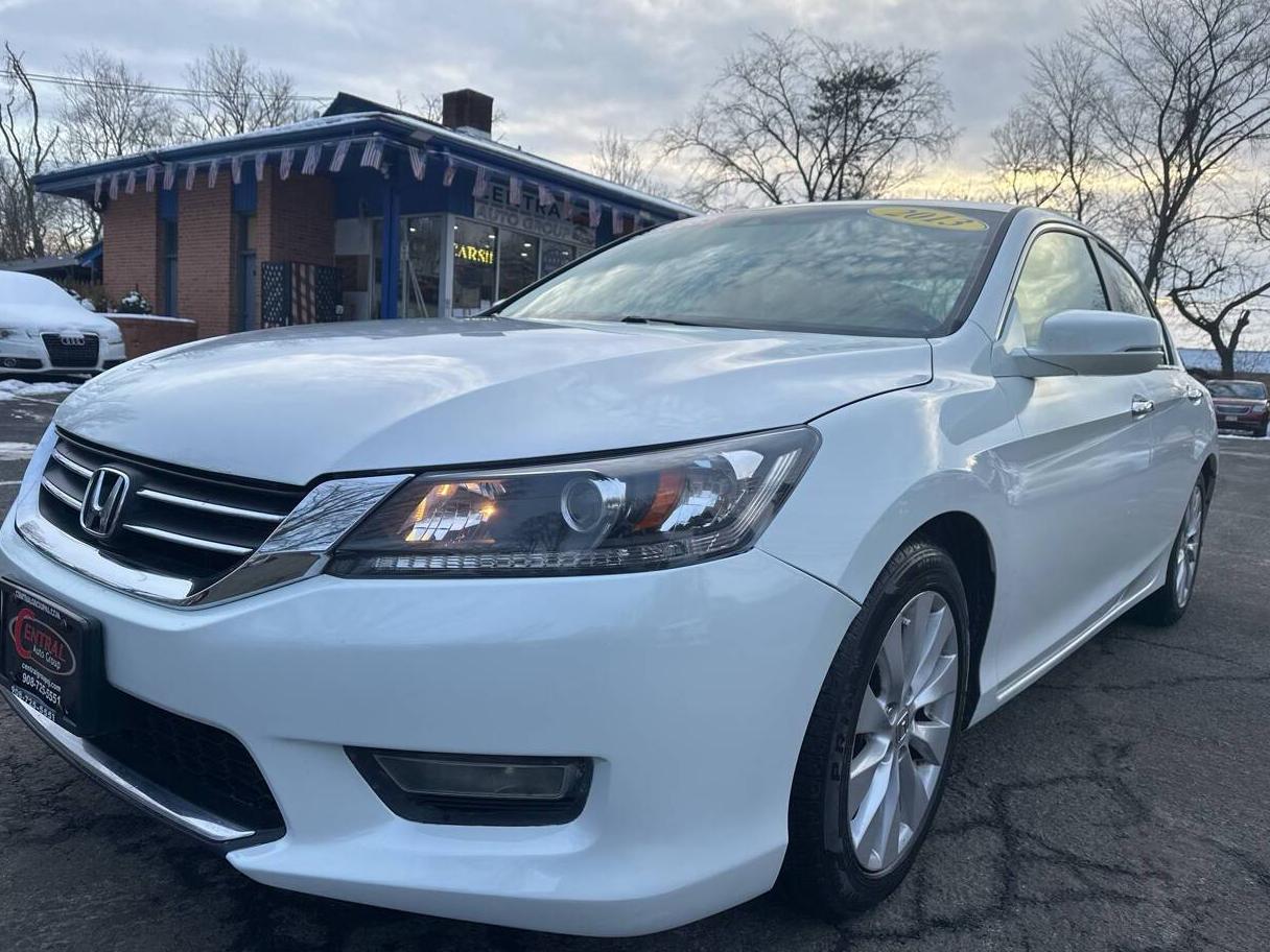 HONDA ACCORD 2013 1HGCR2F8XDA081554 image