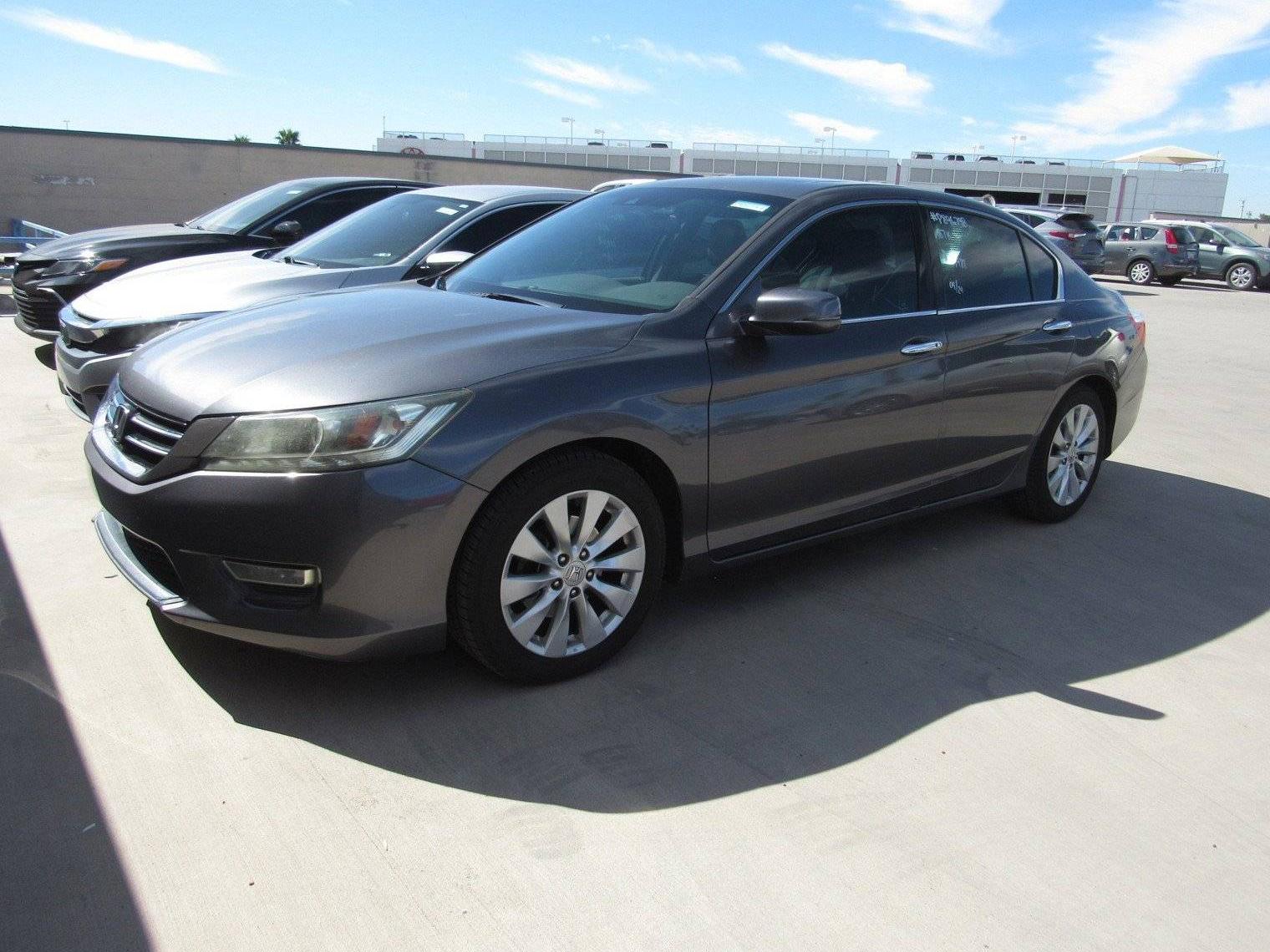 HONDA ACCORD 2013 1HGCR3F84DA012820 image