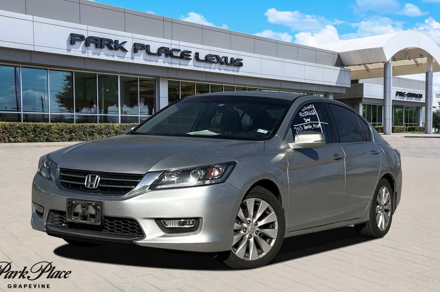 HONDA ACCORD 2013 1HGCR2F71DA082017 image