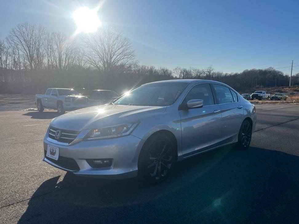 HONDA ACCORD 2015 1HGCR2F56FA139409 image