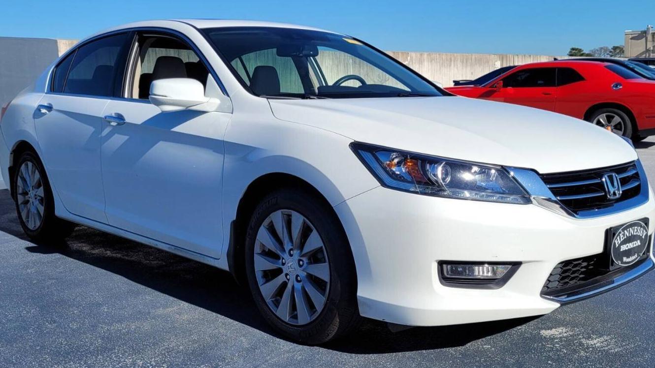 HONDA ACCORD 2015 1HGCR3F83FA010205 image