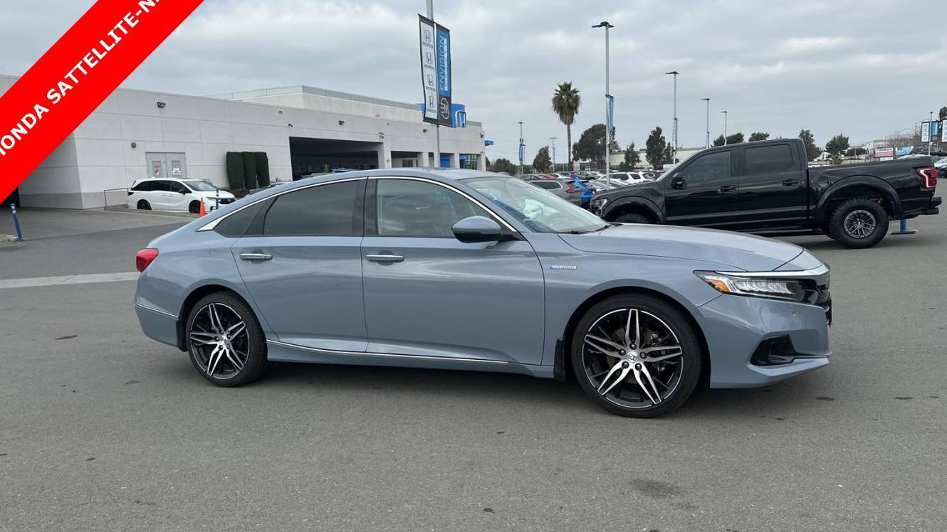 HONDA ACCORD 2022 1HGCV3F90NA003229 image