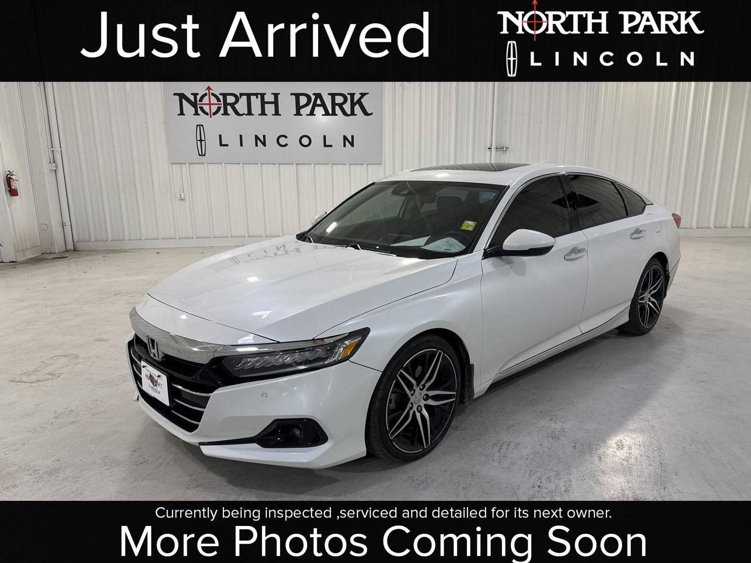 HONDA ACCORD 2022 1HGCV2F99NA008844 image