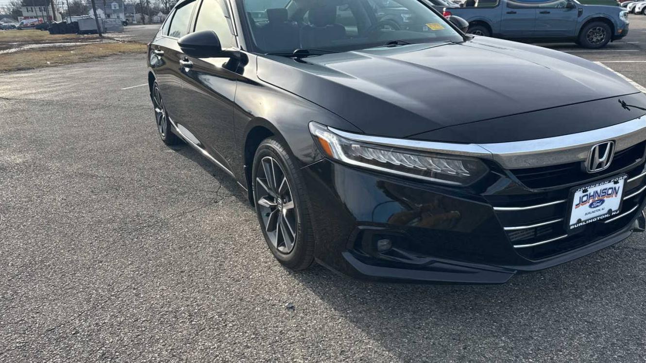 HONDA ACCORD 2022 1HGCV1F58NA049084 image