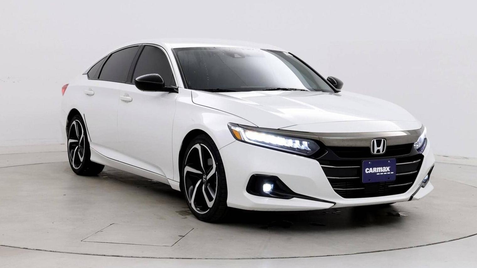 HONDA ACCORD 2022 1HGCV1F38NA024118 image