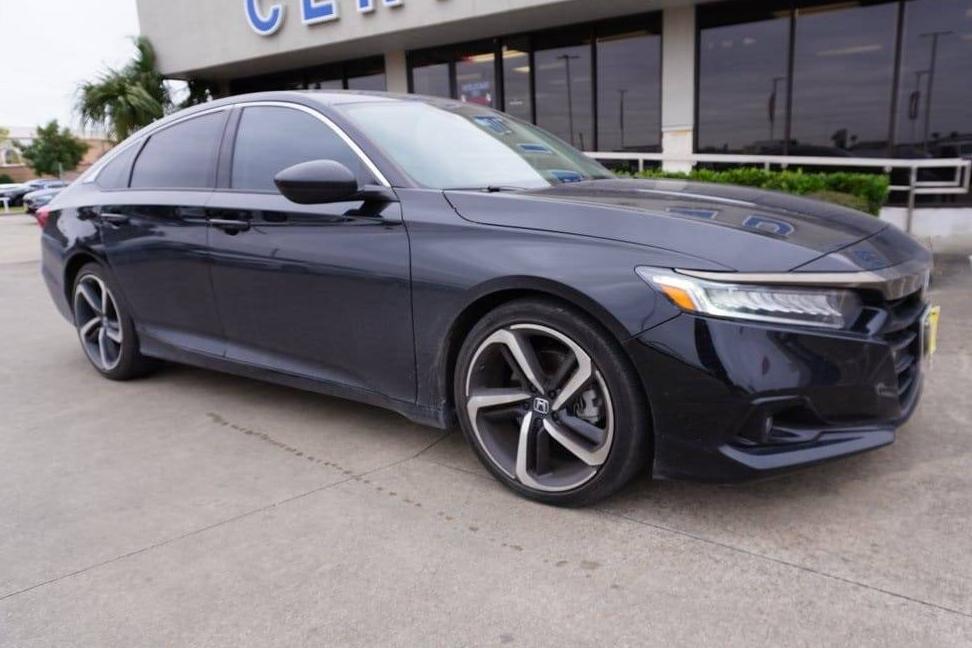 HONDA ACCORD 2022 1HGCV1F4XNA097211 image