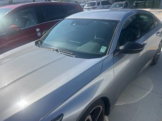 HONDA ACCORD 2022 1HGCV1F34NA088219 image