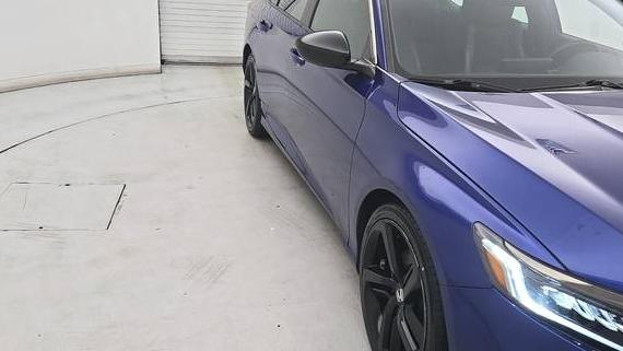 HONDA ACCORD 2022 1HGCV1F35NA013030 image