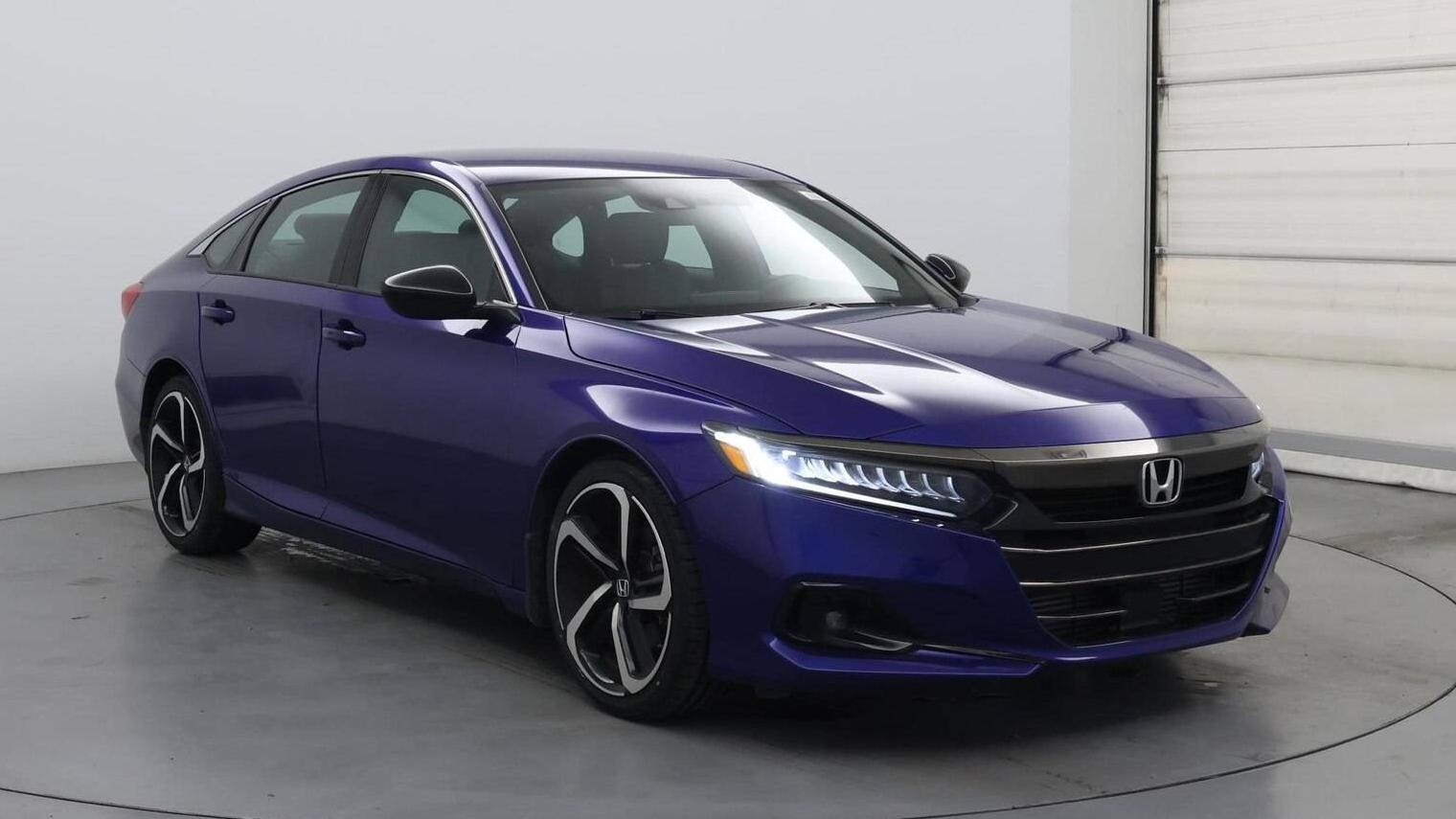 HONDA ACCORD 2022 1HGCV1F38NA102302 image