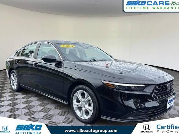 HONDA ACCORD 2025 1HGCY1F27SA025383 image