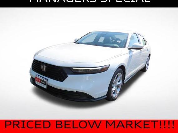 HONDA ACCORD 2025 1HGCY1F26SA017579 image