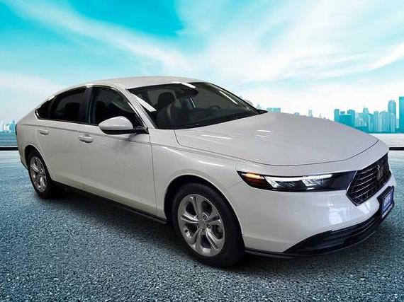 HONDA ACCORD 2025 1HGCY1F29SA029905 image