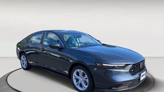HONDA ACCORD 2025 1HGCY1F28SA002579 image